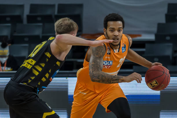 他们依旧在 他们依旧在